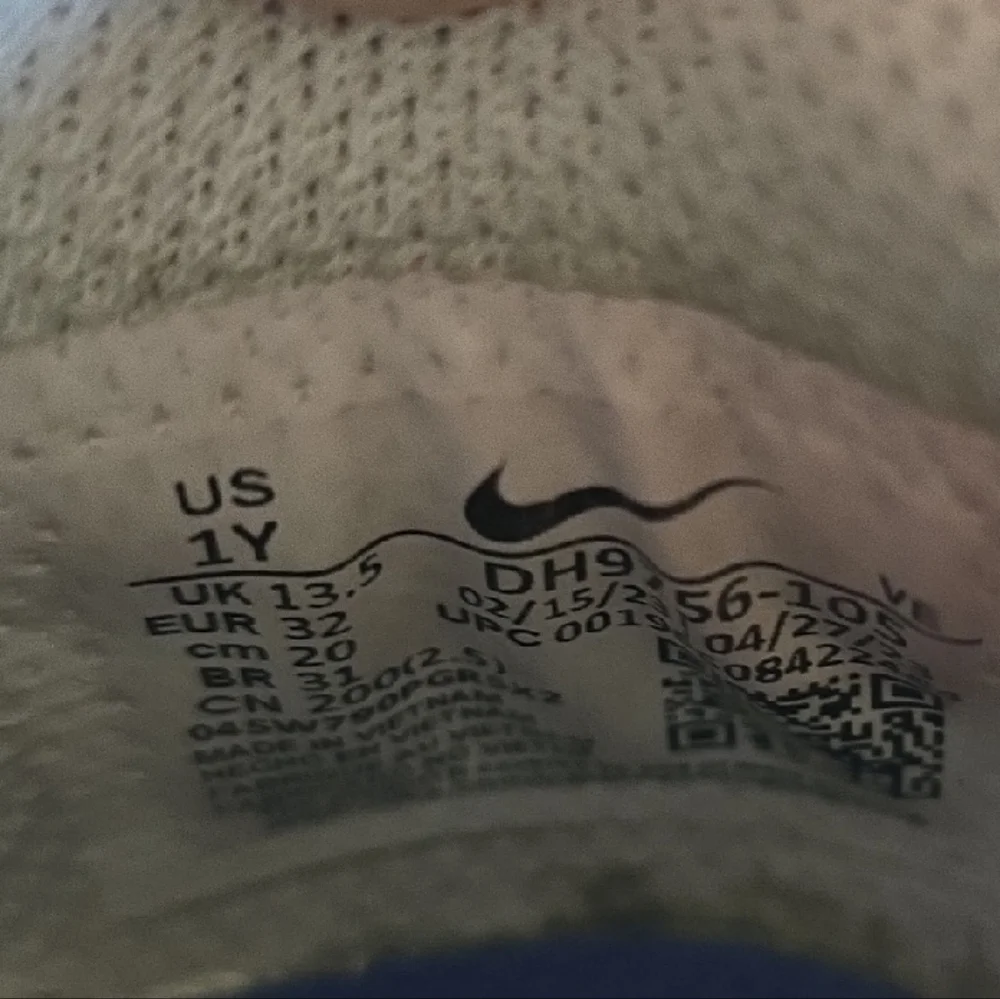 Nike Dunk Low Summit White/Hyper Royal Blue Kids Size 1Y - Picture 7 of 7